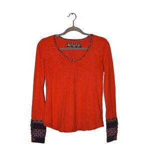 ANTHROPOLOGIE LITTLE YELLOW BUTTON $68 Red V-Neck Top Embroidered‎ Cuffs XS